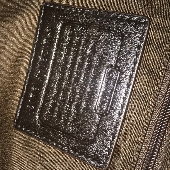 Coach Peyton Handbag - Picture 3 of 8